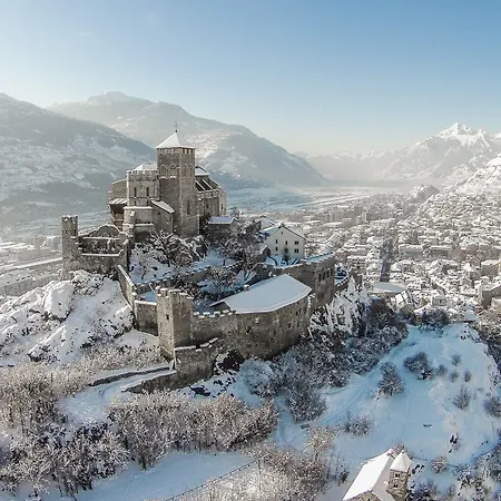 Castel Hotel