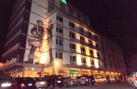 卡斯特尔酒店 酒店